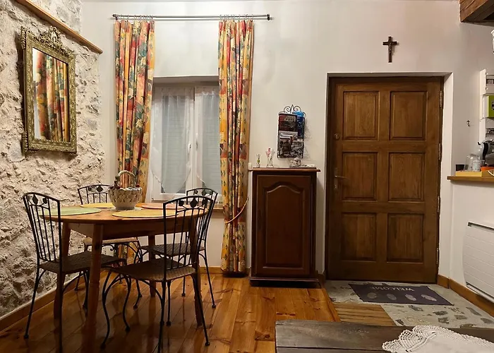 Basia, - Centre , Quartier Historique Sanctuaires A 7 Min A Pied * לורדה